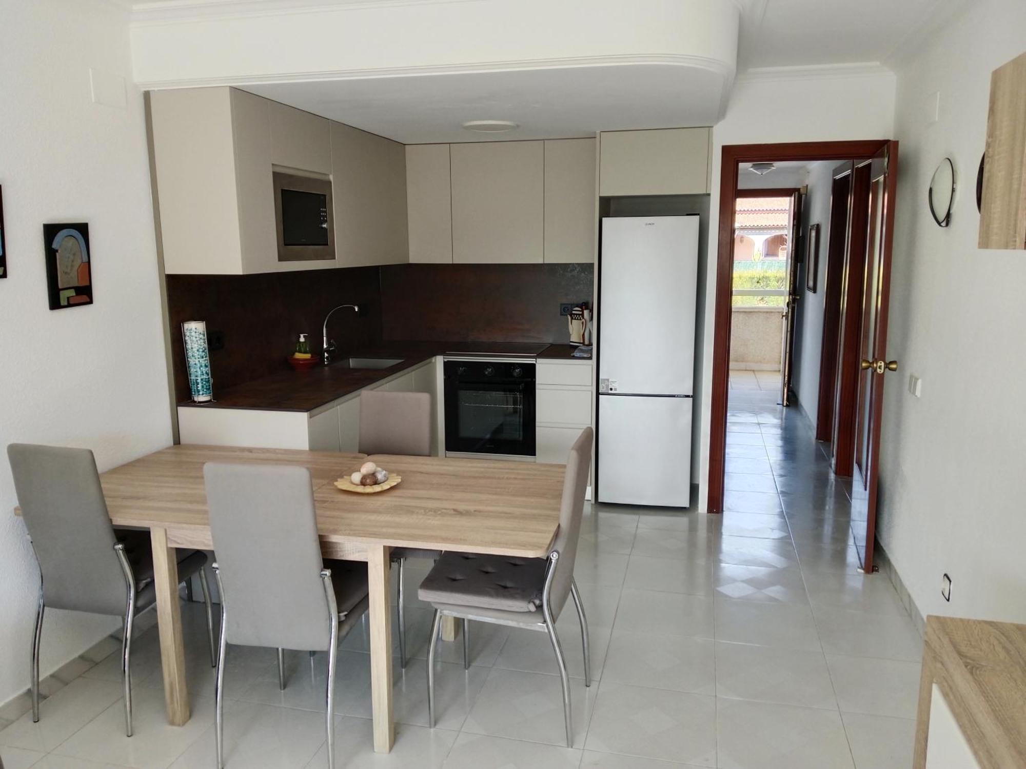 Cozzy Flat In A Quiet And Nice Area / Acogedor Apartamento En Zona Tranquila Y Agradable Cambrils Exterior photo